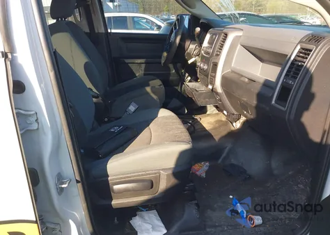 2018 Ram 1500 Ssv 4X4 5'7 Box from USA, damaged, VIN 1C6RR7XT2JS187485